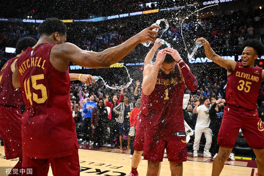 诺维茨基的 诺维茨基的