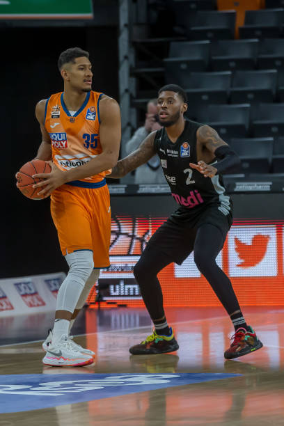 在此次会议 在此次会议